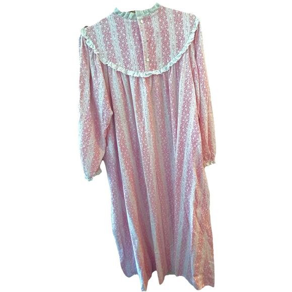 L L Bean VTG Nightgown Sz Lg Pink White Made USA Trad wife Cabincore Cozycore - Picture 4 of 5